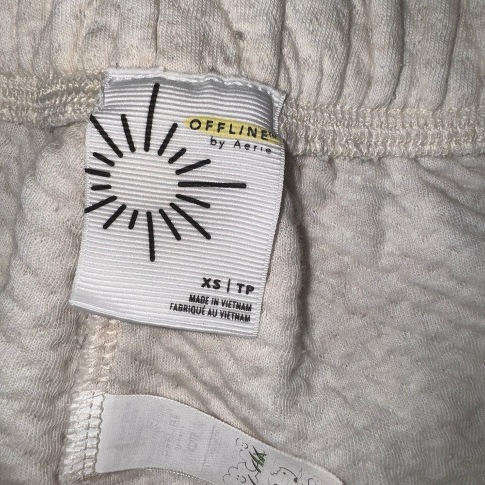 Offline by Aerie Cream Sports Set - Picture 5 of 5
